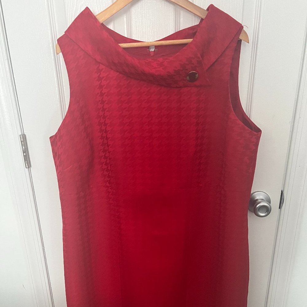 Red Sleeveless Summer Dress